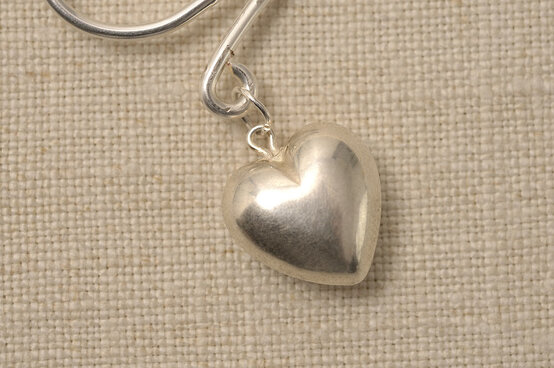 jewellery_writing_heart_4.jpg?sw=554&q=85