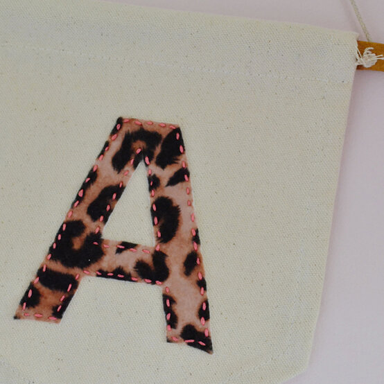 personalised-initial-banner_step4_2.jpg?sw=554&q=85