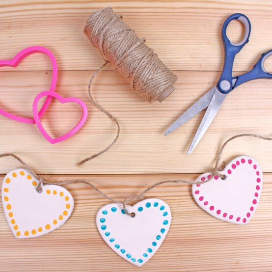 clay_hearts_air_dry.jpg?sw=554&q=85