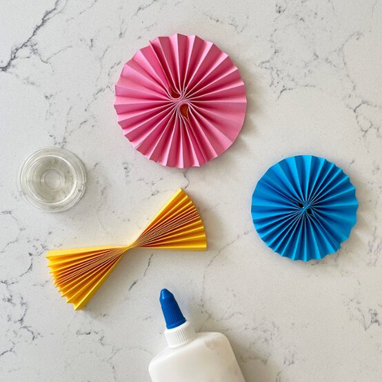 Idea_how-to-make-a-spring-bonnet_step5.jpg?sw=554&q=85