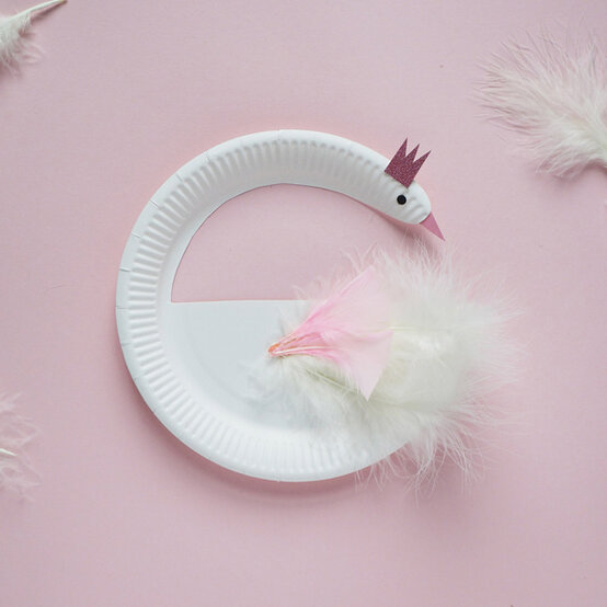 idea_indoor-activities-for-kids_swan.jpg?sw=554&q=85