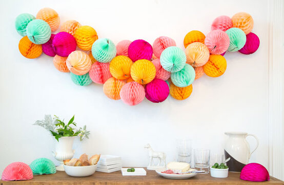 honeycomb-garland4.jpg?sw=554&q=85