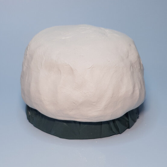 Idea_how-to-make-a-yarn-bowl-with-air-drying-clay_step2f.jpg?sw=554&q=85