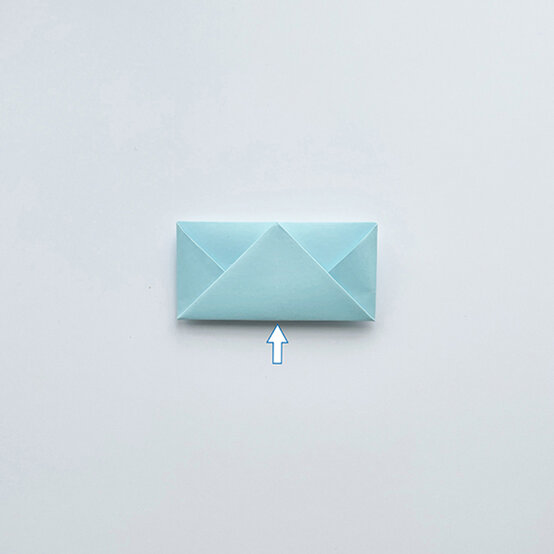 how-to-fold-an-origami-egg-cup-step-14.jpg?sw=554&q=85