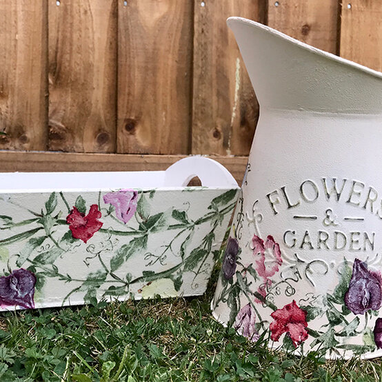 artisan-cassandra-garden-upcycled-chic.jpg?sw=554&q=85