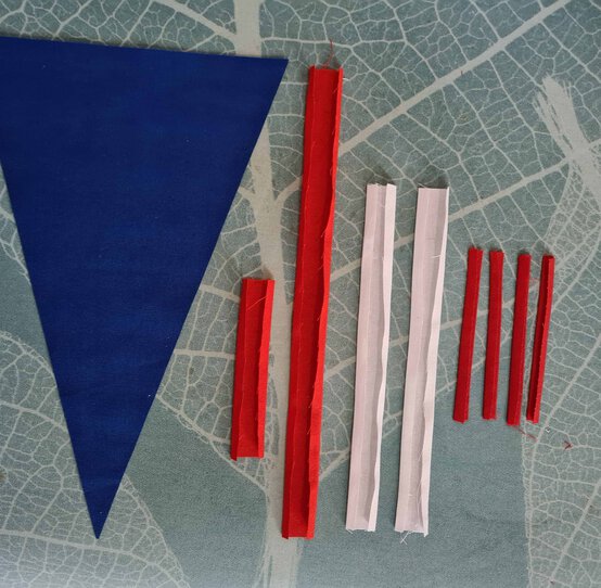 Idea_how-to-make-union-flag-bunting_step2b.jpg?sw=554&q=85