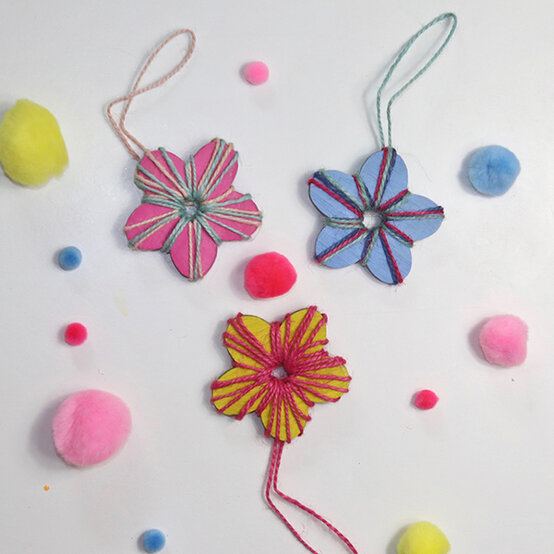 wooden-flower-decorations_final.jpg?sw=554&q=85