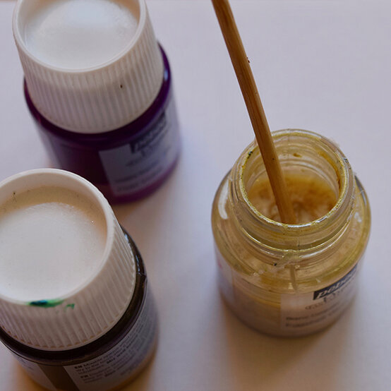 sophie-bridgland-experiement-acrylic-9.jpg?sw=554&q=85