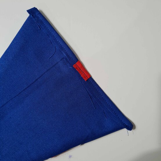 Idea_how-to-make-union-flag-bunting_step10.jpg?sw=554&q=85