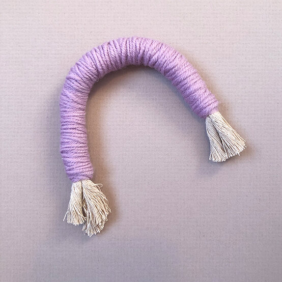 yarn-wrapped-bunny_step1c.jpg?sw=554&q=85