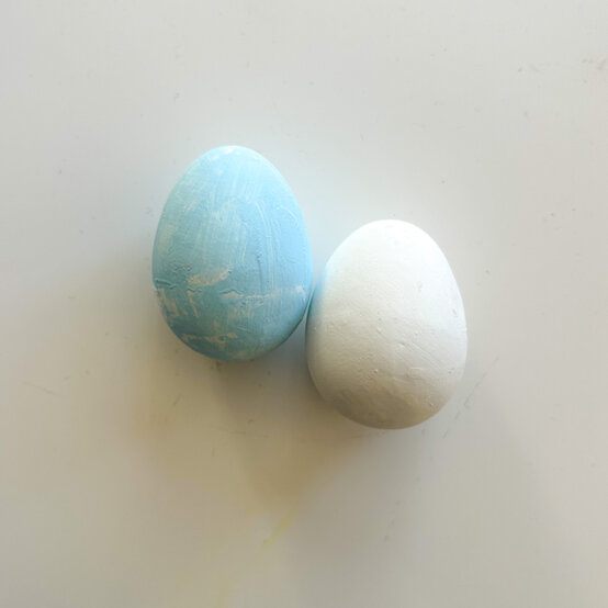 idea%5Fhow%2Dto%2Ddecorate%2Deaster%2Degg%2Dcharacters%2Dillustrated%5Fstep1.jpg?sw=554&q=85