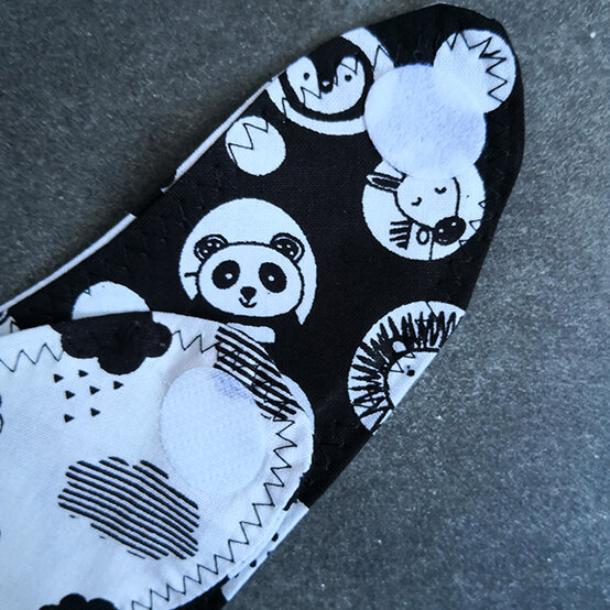 baby-bibs-19.jpg?sw=554&q=85