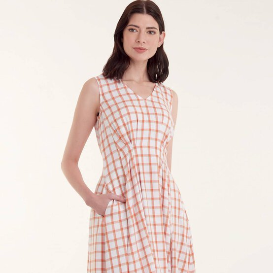 Simplicity Pleated Dress Sewing Pattern S9134 (16-24) image number 3