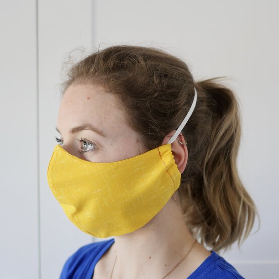 How to Make a Shaped Face Covering image number 1