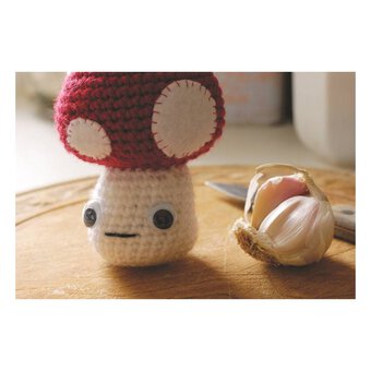 FREE PATTERN Crochet Fergus the Fungus Pattern