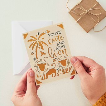 Cricut Joy: How to Make a Lion Aperture Card