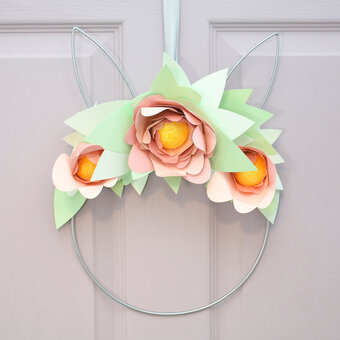 Cricut: How to Create a Floral Bunny Wreath