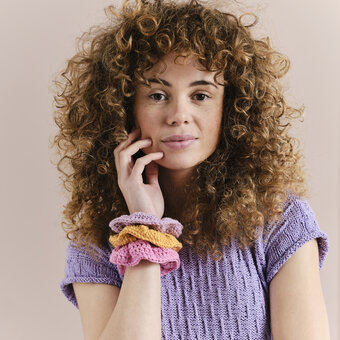 How to Crochet a Scrunchie