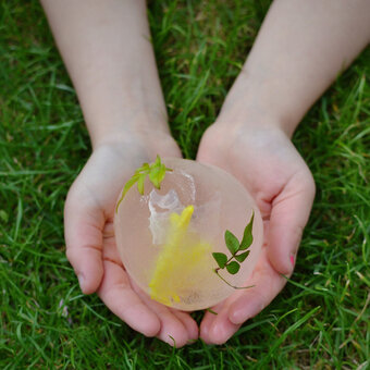 How to Make Dinosaur Eggs