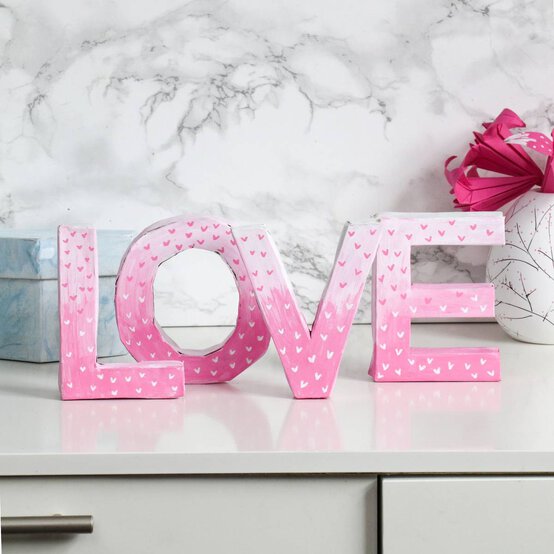 Uni-ball Coral Pink Posca Marker PC-5M image number 10