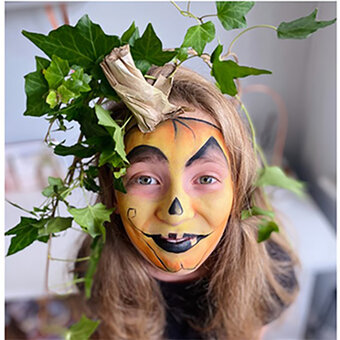 How to Face Paint a Pumpkin