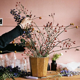 8 Ways to Craft Christmas Table