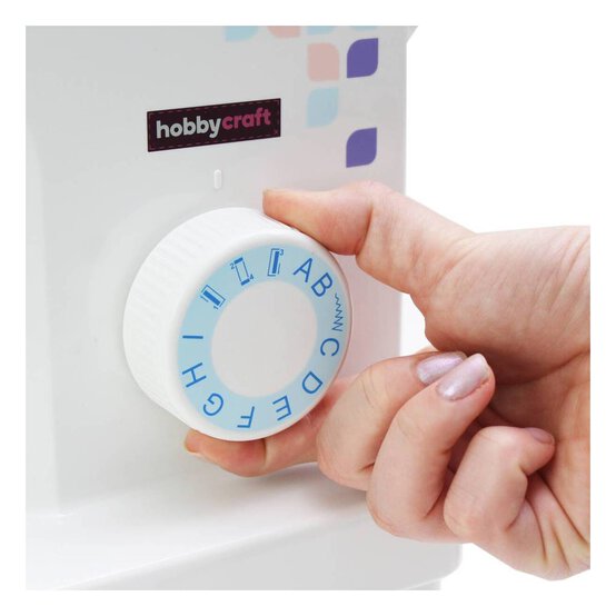 19S Sewing Machine and Sewing Kit Bundle image number 3