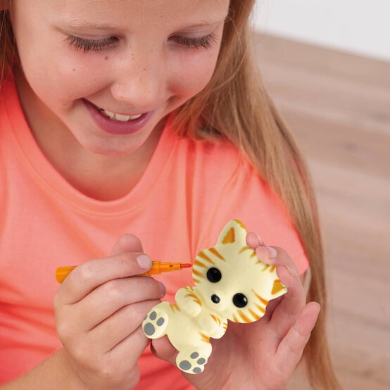 Fuzzikins Cozy Cats image number 6