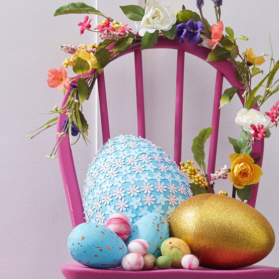 How to Make a Punched Flower Egg image number 1