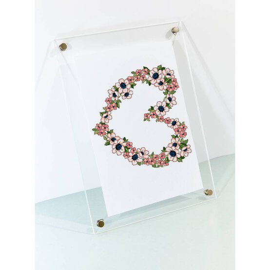 FREE PATTERN DMC Floral Heart Cross Stitch 0157 image number 4