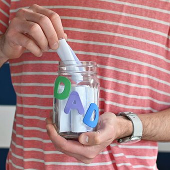 How to Make a 'Things I Love About Dad' Jar