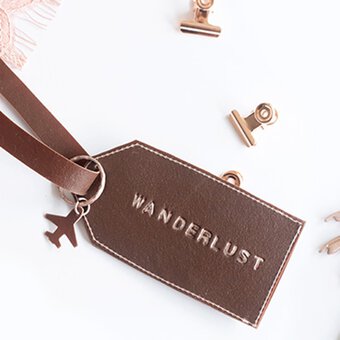 How to Make a FIMO Leather-Effect Luggage Tag