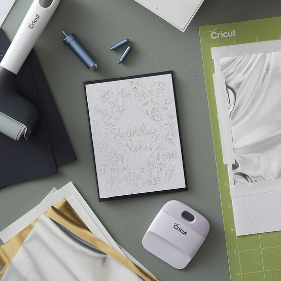 Cricut: How to Make a Foiled Card image number 1