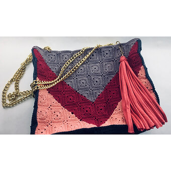 How to Crochet a Granny Square Handbag