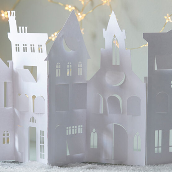 Your Cricut Explore Concertina House Card image number 1