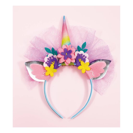 Design and Dress Up Fantastic Unicorn  image number 3