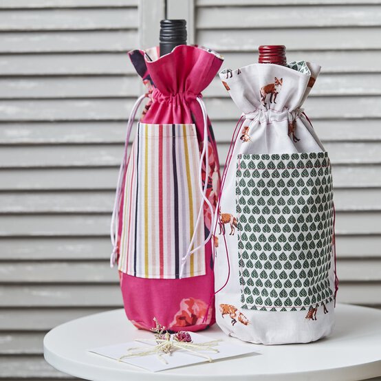 How to Make a Fabric Bottle Bag image number 1