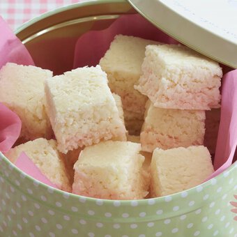 How to Make Coconut Ice