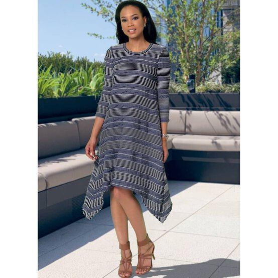 McCall&rsquo;s Women's Dress Sewing Pattern L-XXL M8062 image number 5