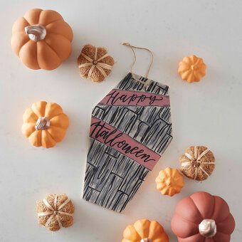 How to Make a DIY Halloween Decoration