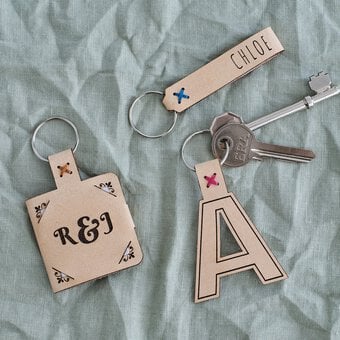 Glowforge: How to Make Personalised Keyrings