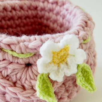 How To Make An Easter Petal Basket