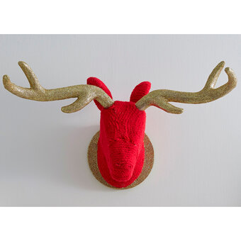 How to Make a Traditional Wool-wrapped Stags Head