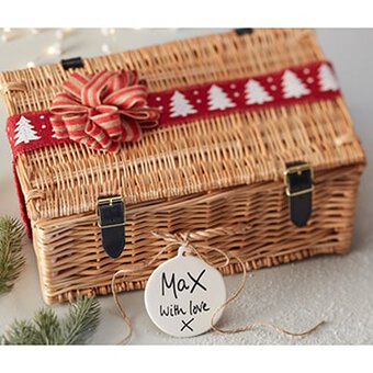 How to Make a Christmas Hamper