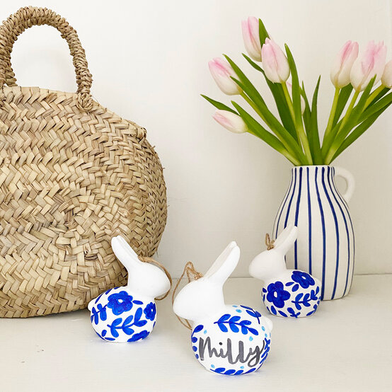 How to Decorate Ceramic Bunnies image number 1