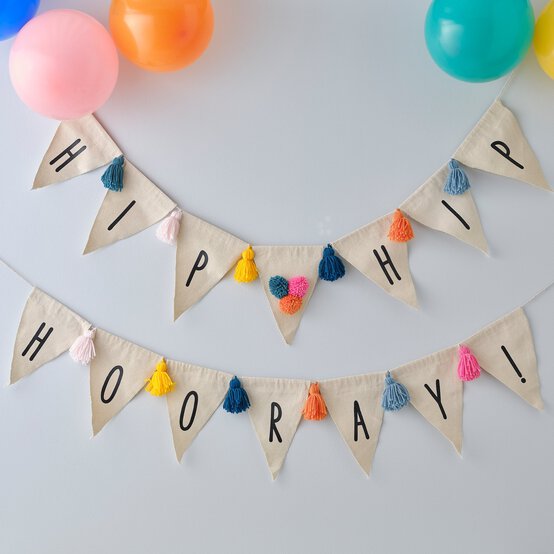Cricut: How to Make Celebration Bunting image number 1