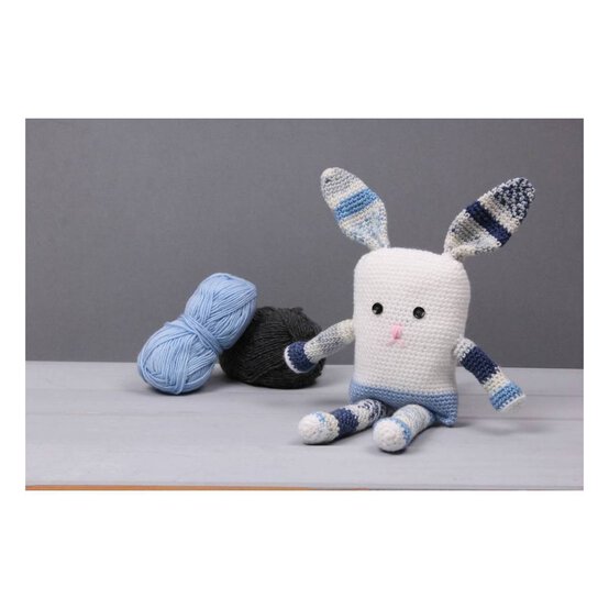 FREE PATTERN Crochet Bertie the Bunny Pattern image number 1
