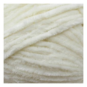 James C Brett Cream Flutterby Chunky Yarn 100 g