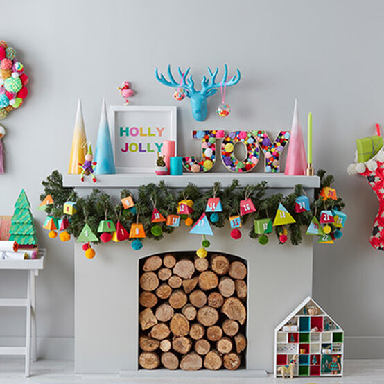 How to Celebrate a Merry and Bright Christmas image number 1