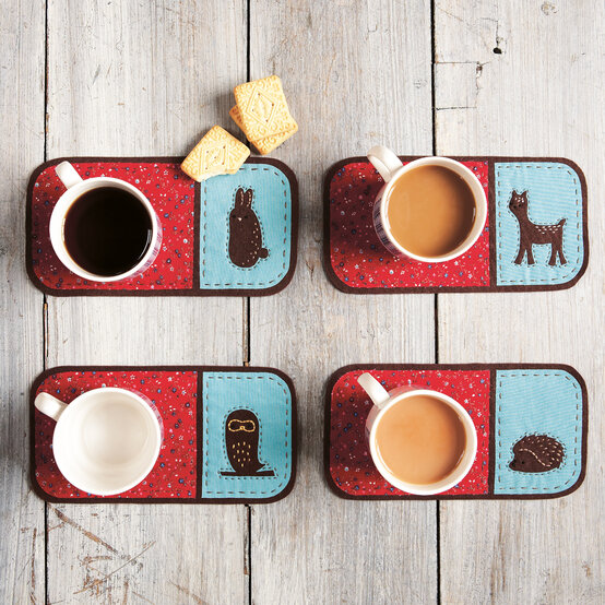 How to Make Applique Mug Rugs image number 1